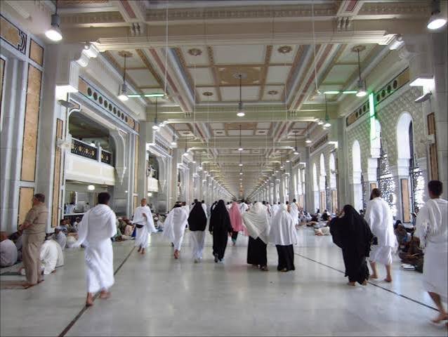 Sa'i between Safa and Marwah during Umrah